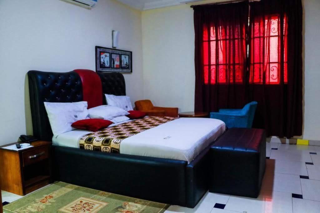Dc Ambassadors Hotel Dawhwenya Dış mekan fotoğraf