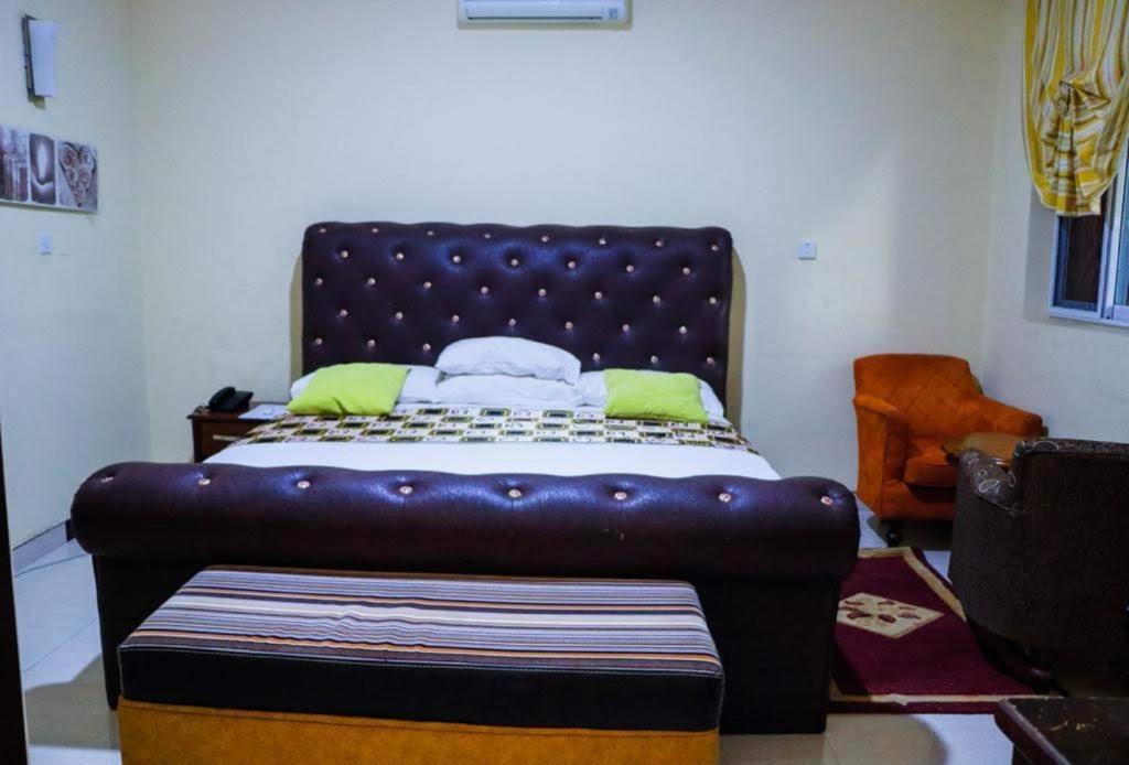 Dc Ambassadors Hotel Dawhwenya Dış mekan fotoğraf